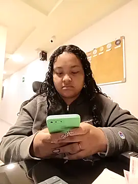 KITY HILL online show from March 1, 1:40 am