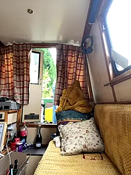 Snapshot of ladyboatlady chatting on October 30, 1:23 pm ladyboatlady online show from October 30, 1:23 pm