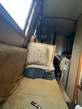 Snapshot of ladyboatlady chatting on November 2, 7:33 am ladyboatlady online show from November 2, 7:33 am