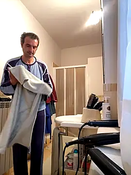 Snapshot of sasatimido chatting on November 15, 8:00 am sasatimido online show from November 15, 8:00 am