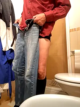 Snapshot of sasatimido chatting on November 18, 3:45 am sasatimido online show from November 18, 3:45 am