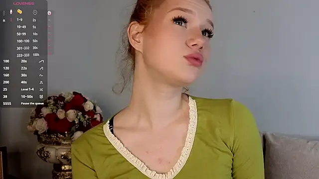 Snapshot of Juuulia_ chatting on July 16, 1:17 pm Juuulia online show from July 16, 1:17 pm