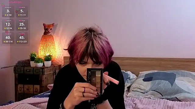 Snapshot of TaiteBeat chatting on November 12, 5:57 pm TaiteBeat online show from November 12, 5:57 pm