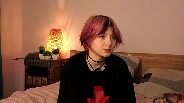 Snapshot of TaiteBeat chatting on November 14, 5:55 pm TaiteBeat online show from November 14, 5:55 pm