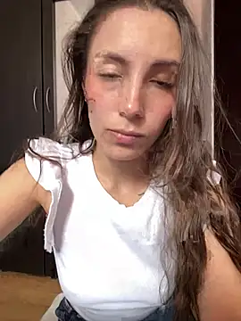 Snapshot of paula_miler1 chatting on June 9, 4:51 pm paula miler1 online show from June 9, 4:51 pm
