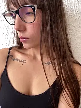Snapshot of paula_miler1 chatting on June 30, 3:46 pm paula miler1 online show from June 30, 3:46 pm