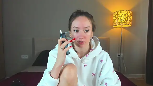 Snapshot of cutienaughtygirl chatting on May 16, 8:44 am cutienaughtygirl online show from May 16, 8:44 am