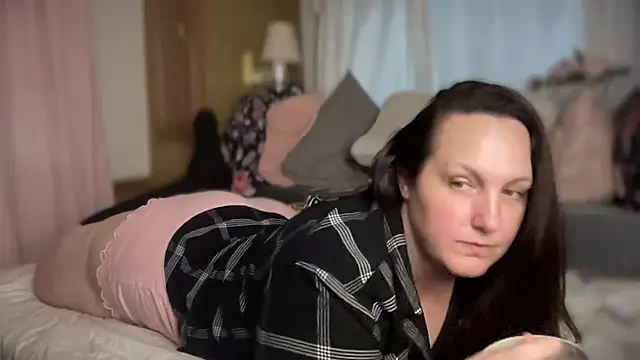 Snapshot of Just_Trudy chatting on October 9, 11:14 pm Just Trudy online show from October 9, 11:14 pm