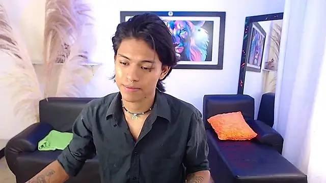 Snapshot of dreyk20 chatting on October 8, 1:53 pm dreyk20 online show from October 8, 1:53 pm