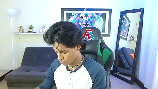 Snapshot of dreyk20 chatting on November 22, 1:54 pm dreyk20 online show from November 22, 1:54 pm