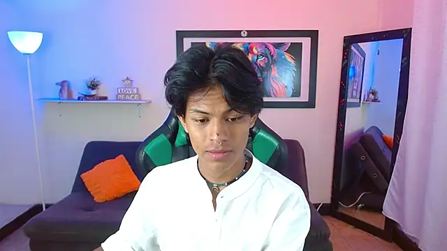 Snapshot of dreyk20 chatting on December 5, 2:03 pm dreyk20 online show from December 5, 2:03 pm