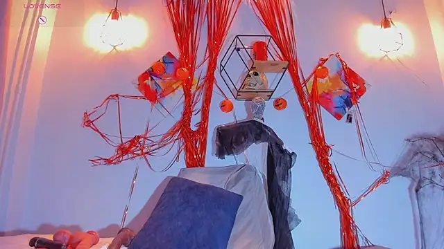 Karlaliones69 online show from October 31, 12:17 pm