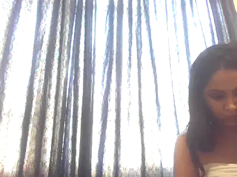 Snapshot of cute_indianxo chatting on September 21, 8:05 am cute indianxo online show from September 21, 8:05 am