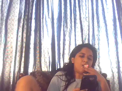 Snapshot of cute_indianxo chatting on October 31, 9:43 am cute indianxo online show from October 31, 9:43 am