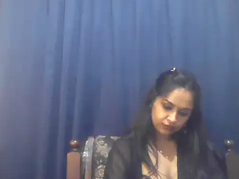 Snapshot of cute_indianxo chatting on November 29, 6:22 pm cute indianxo online show from November 29, 6:22 pm