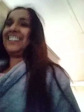Snapshot of cute_indianxo chatting on June 7, 6:06 am cute indianxo online show from June 7, 6:06 am