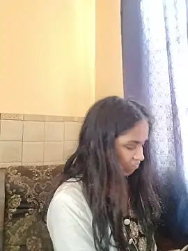 Snapshot of cute_indianxo chatting on June 11, 8:56 am cute indianxo online show from June 11, 8:56 am