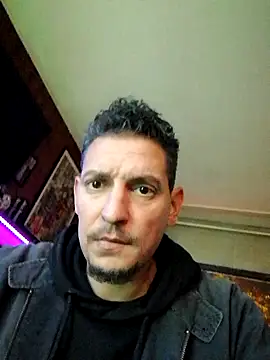 Snapshot of ARTANIS20 chatting on September 25, 1:31 am ARTANIS20 online show from September 25, 1:31 am