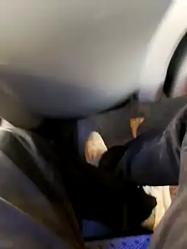 Snapshot of ARTANIS20 chatting on September 25, 1:37 pm ARTANIS20 online show from September 25, 1:37 pm