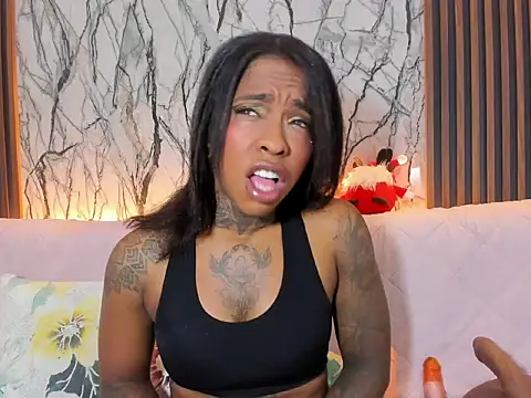 Pauline Fox online show from December 17, 2:50 am