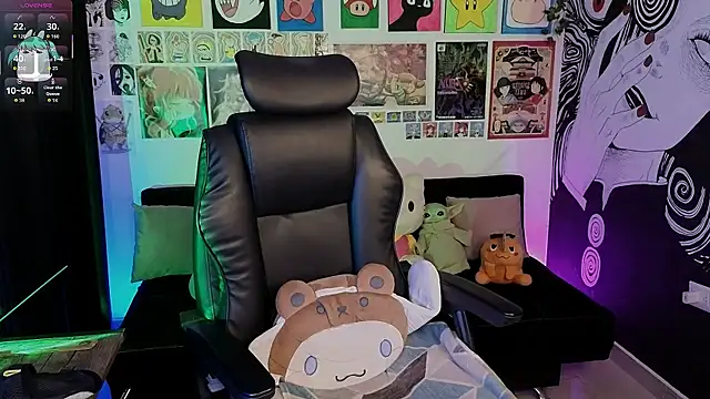 Yuhwan  online show from February 23, 10:29 pm