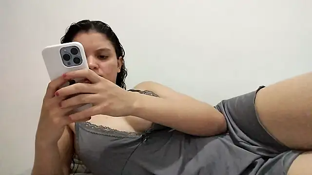 isabelly08ty online show from November 19, 6:08 pm