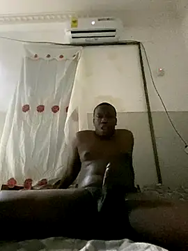 Snapshot of Atta-esi chatting on December 5, 12:41 am Atta-esi online show from December 5, 12:41 am