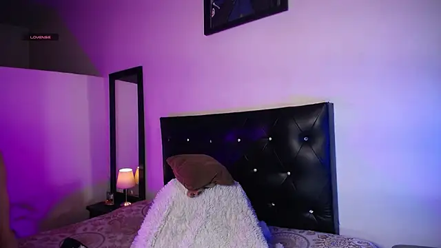 Snapshot of santiago_cutex chatting on June 3, 5:51 pm santiago cutex online show from June 3, 5:51 pm