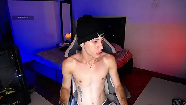 santiago cutex online show from June 19, 1:48 pm