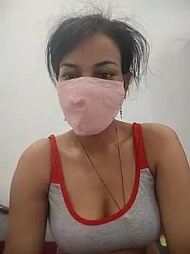 Snapshot of Miss-0012 chatting on October 17, 8:44 pm Miss-0012 online show from October 17, 8:44 pm