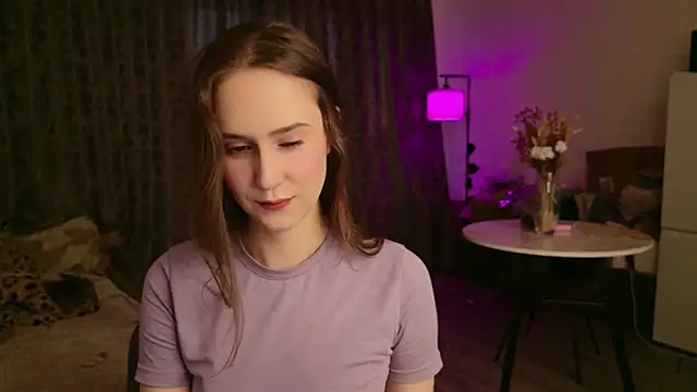 LucyRose3 online show from May 1, 6:01 pm