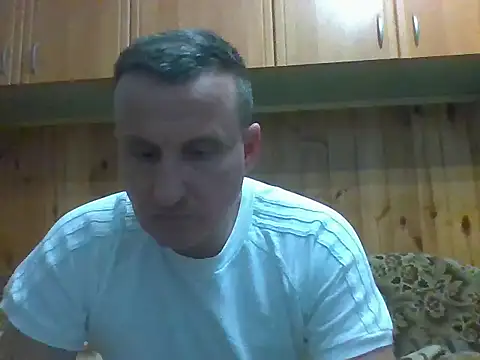 Snapshot of Maksymilian1 chatting on November 20, 1:55 pm Maksymilian1 online show from November 20, 1:55 pm