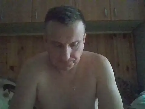 Snapshot of Maksymilian1 chatting on November 21, 1:43 pm Maksymilian1 online show from November 21, 1:43 pm