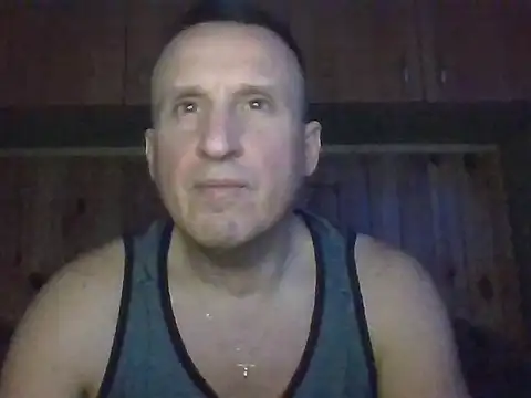 Snapshot of Maksymilian1 chatting on December 1, 7:19 pm Maksymilian1 online show from December 1, 7:19 pm