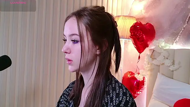 MarySparkle online show from February 12, 4:51 am