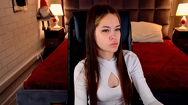 UliaNeer online show from March 14, 5:13 am