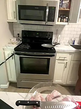 Snapshot of Juicystorm chatting on December 21, 9:33 pm Juicystorm online show from December 21, 9:33 pm