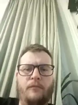 Snapshot of blueeyesss chatting on March 6, 11:12 pm blueeyesss online show from March 6, 11:12 pm