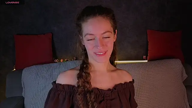 Agnes Wells online show from May 11, 3:12 am