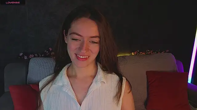 Agnes Wells online show from June 6, 1:11 am