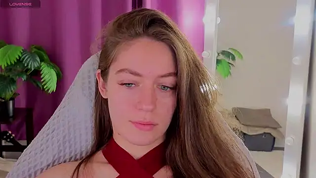 Agnes Wells online show from June 10, 1:06 am