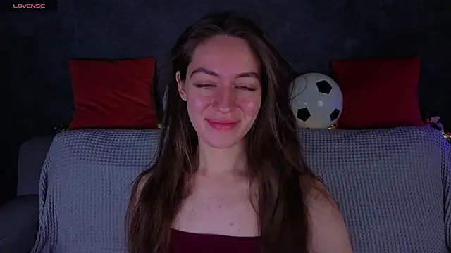 Agnes Wells online show from June 21, 1:08 am