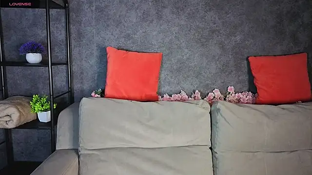 Agnes Wells online show from July 2, 1:16 am