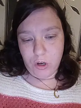 Feuchtekitty92xh online show from October 7, 5:43 pm