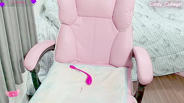 Snapshot of Cindy_Cutiegirl chatting on July 2, 10:27 pm Cindy Cutiegirl online show from July 2, 10:27 pm