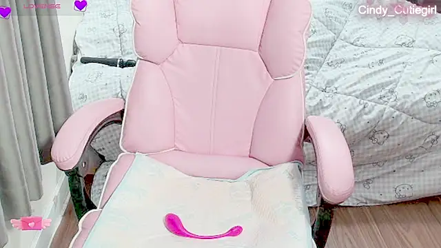 Snapshot of Cindy_Cutiegirl chatting on July 8, 10:25 pm Cindy Cutiegirl online show from July 8, 10:25 pm