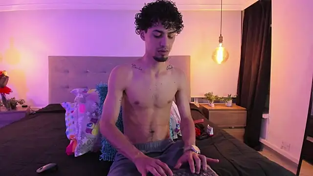 Chris Angel  online show from May 1, 3:44 am