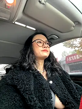 Snapshot of wen521 chatting on November 11, 1:27 am wen521 online show from November 11, 1:27 am