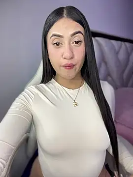 isabela l online show from January 16, 1:53 am