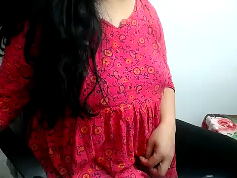Snapshot of Roshi_Love chatting on June 22, 1:40 am Roshi Love online show from June 22, 1:40 am